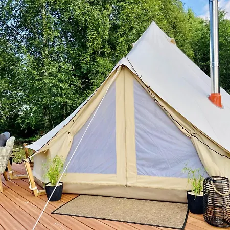 Luxusní stan Space Glamp
